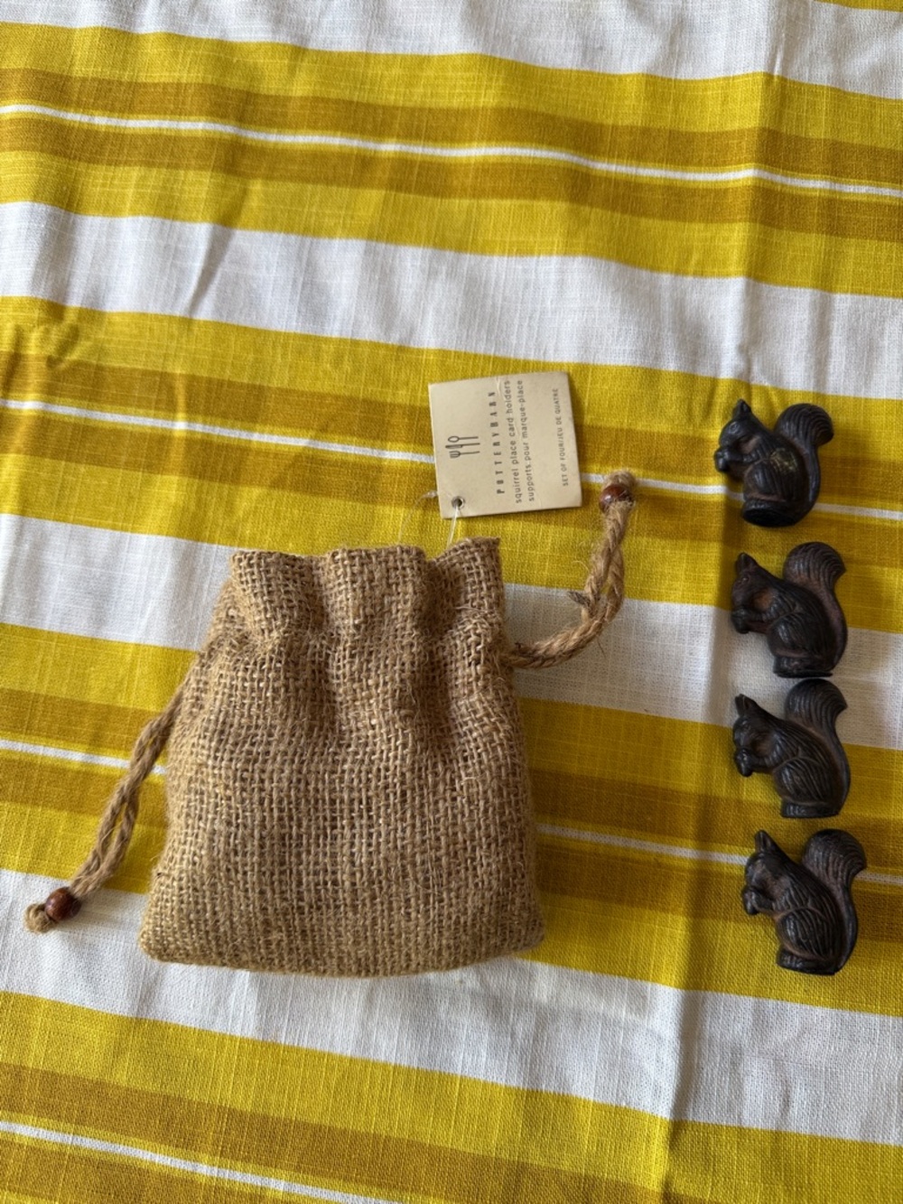 Place Card Holders name Pottery Barn Squirrels Set of 4 cast iron and burlap bag - Picture 5 of 8